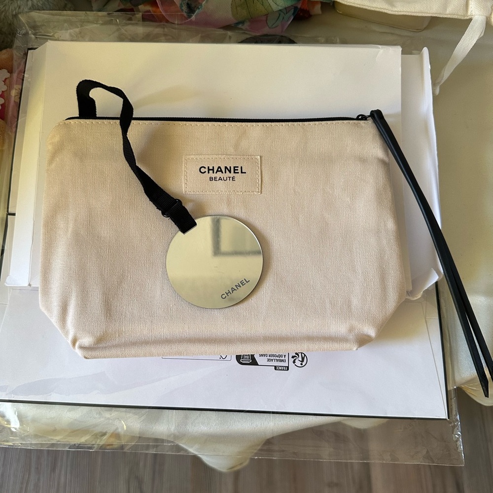 CHANEL Cream Cosmetic Bag Classic Design